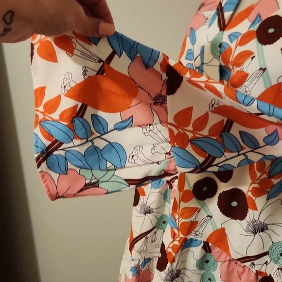 BNWOT floral babydoll dress - Picture 7 of 7